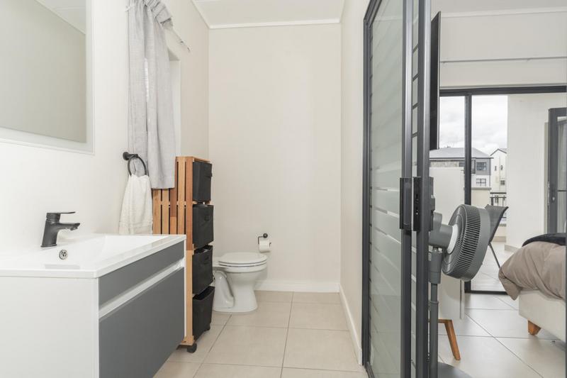 2 Bedroom Property for Sale in The Huntsman Western Cape
